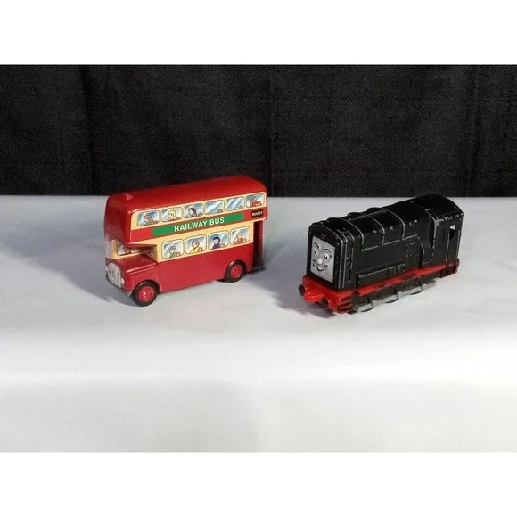 ERTL Vtg Thomas The Tank Engine "DEVIOUS DIESEL" & Railway Bus Diecast Trains - Picture 2 of 9